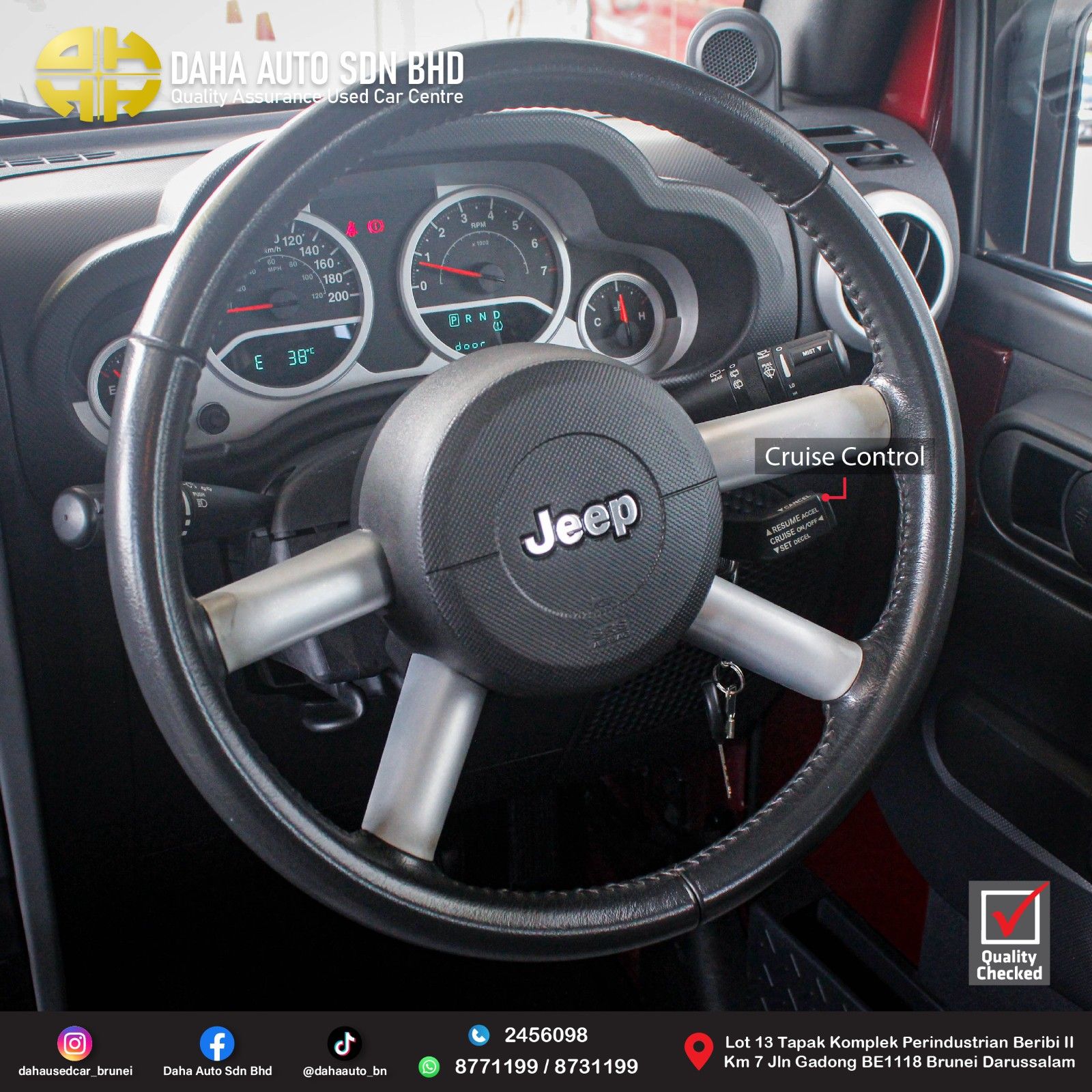 JEEP WRANGLER UNLIMITED SAHARA 3.8 (A) 2011