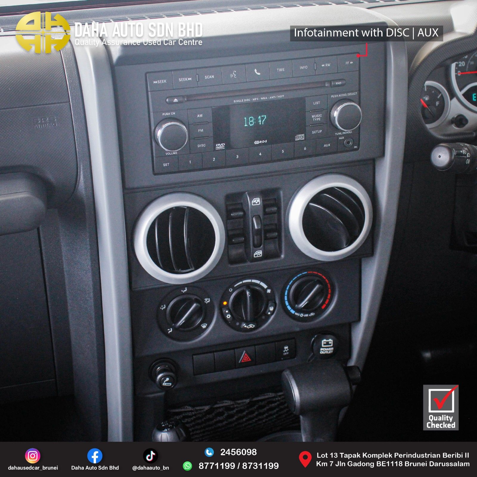JEEP WRANGLER UNLIMITED SAHARA 3.8 (A) 2011