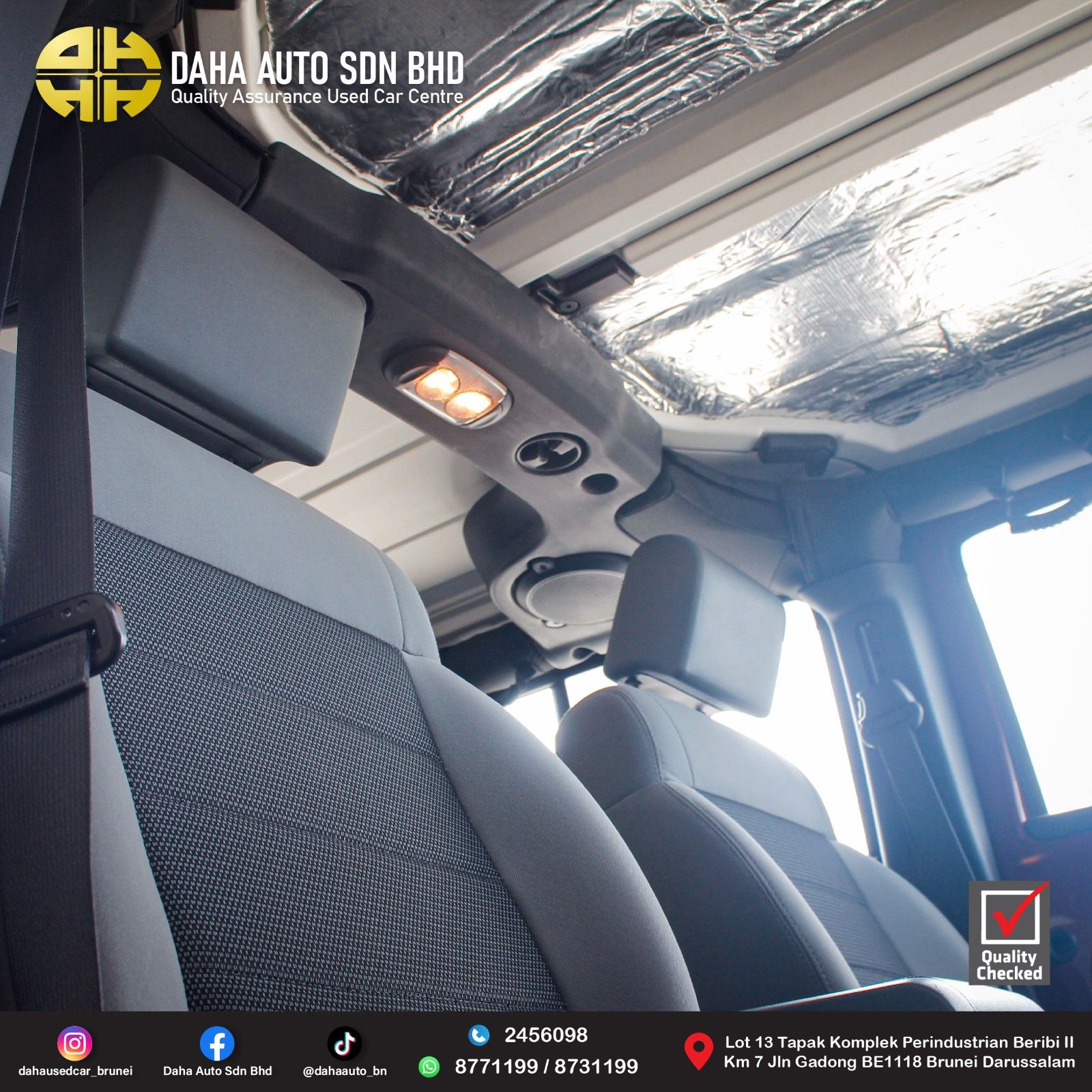 JEEP WRANGLER UNLIMITED SAHARA 3.8 (A) 2011